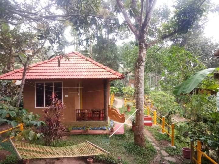 Kalidasa Tree House And Villa, Wayanad Chegat Room photo